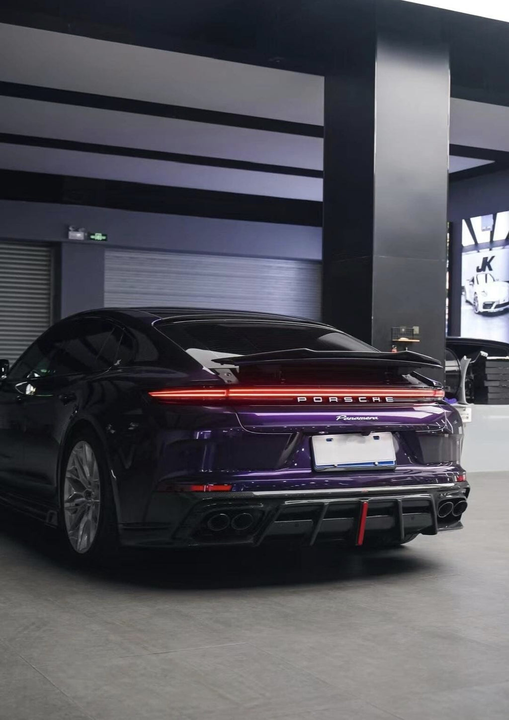 AE DESIGN - PORSCHE PANAMERA 976 2024+ DRY CARBON FIBRE SPOILER