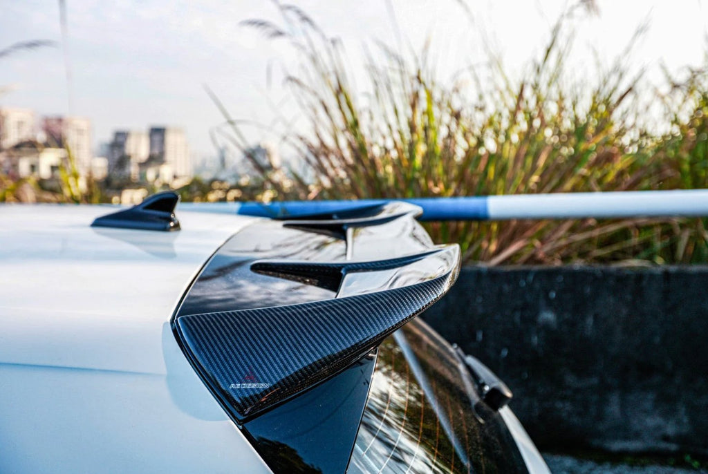 AE DESIGN - VOLKSWAGEN GOLF MK8 GTI / R LINE CARBON FIBRE REAR SPOILER