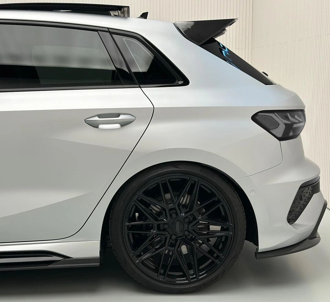 AERO CARBON - AUDI A3 S3 RS3 8Y SPORTBACK CLEAR TAIL LIGHTS