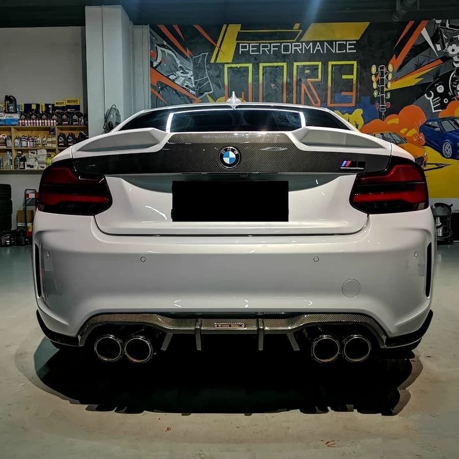 AERO CARBON - BMW 2 SERIES F22 / M2 F87 / M2C F87 DRY CARBON FIBRE REAR TRUNK BOOT M PERFORMANCE STYLE