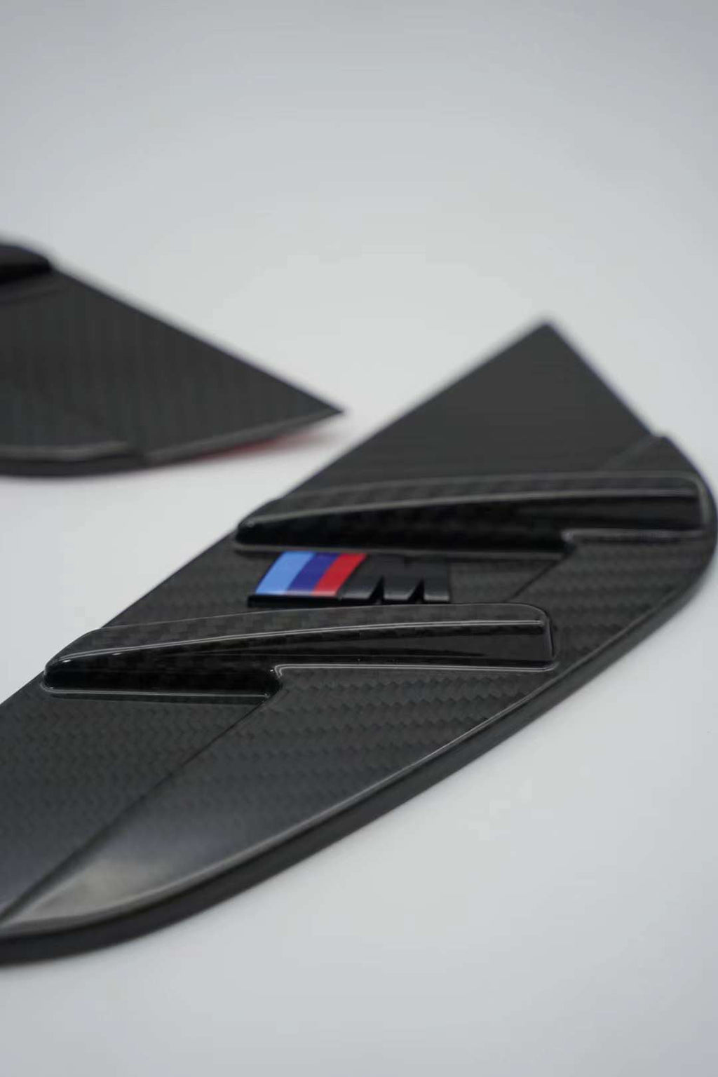 AERO CARBON - BMW 3 SERIES G20 CARBON FIBRE SIDE FENDER COVERS