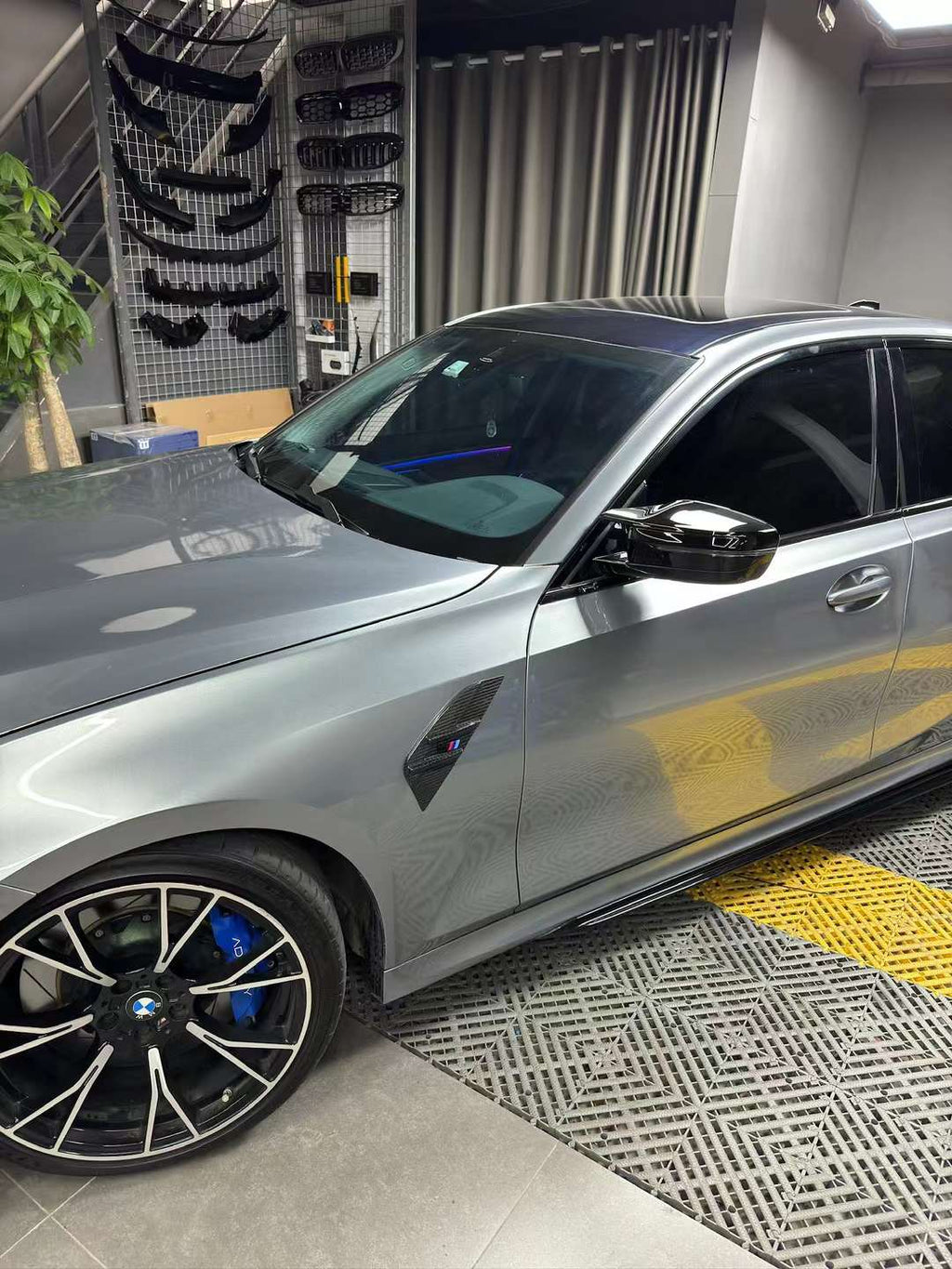 AERO CARBON - BMW 3 SERIES G20 CARBON FIBRE SIDE FENDER COVERS