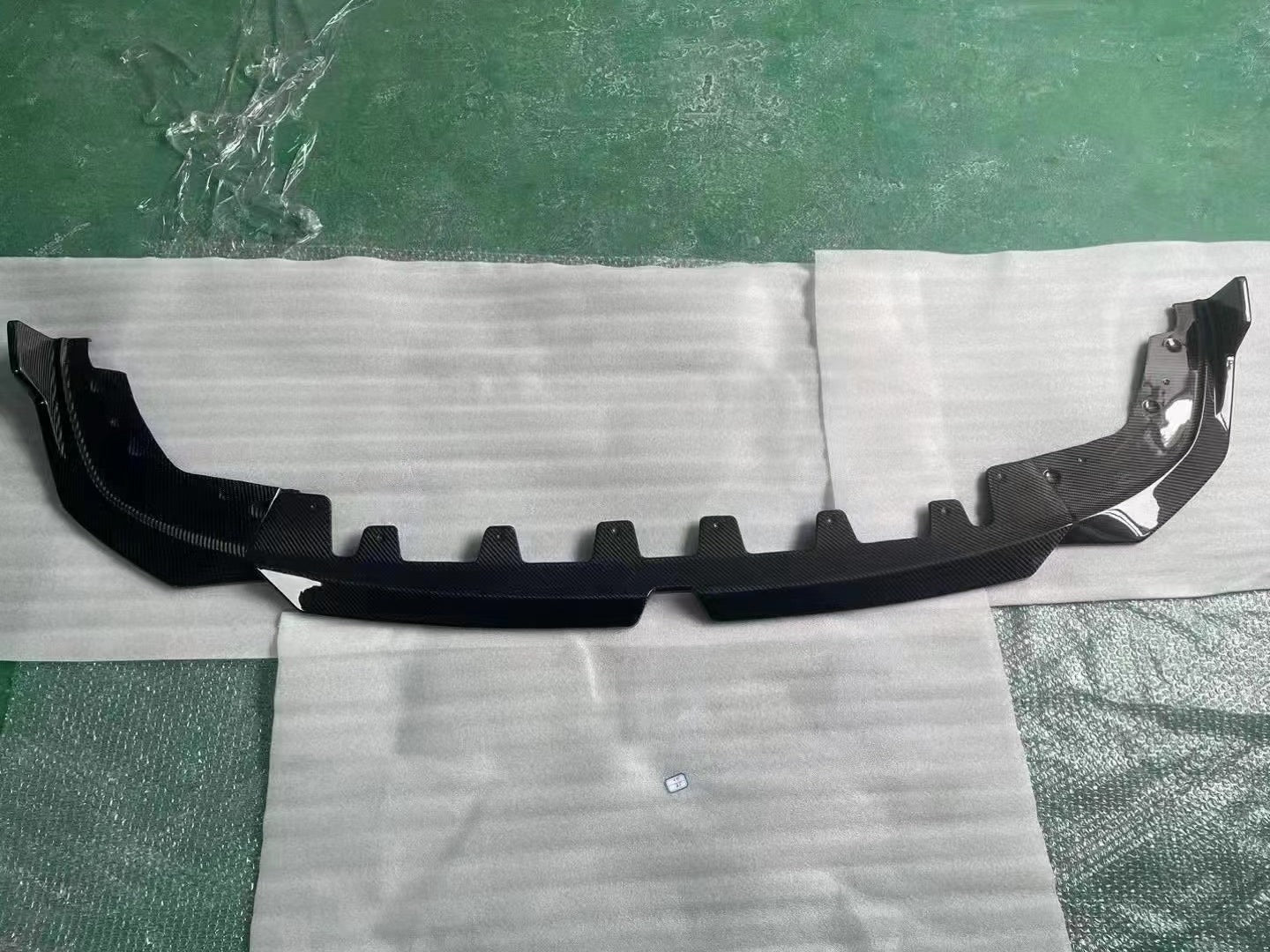 AERO CARBON - BMW 3 SERIES G20 LCI 2023+ CARBON FIBRE FRONT LIP MP STYLE