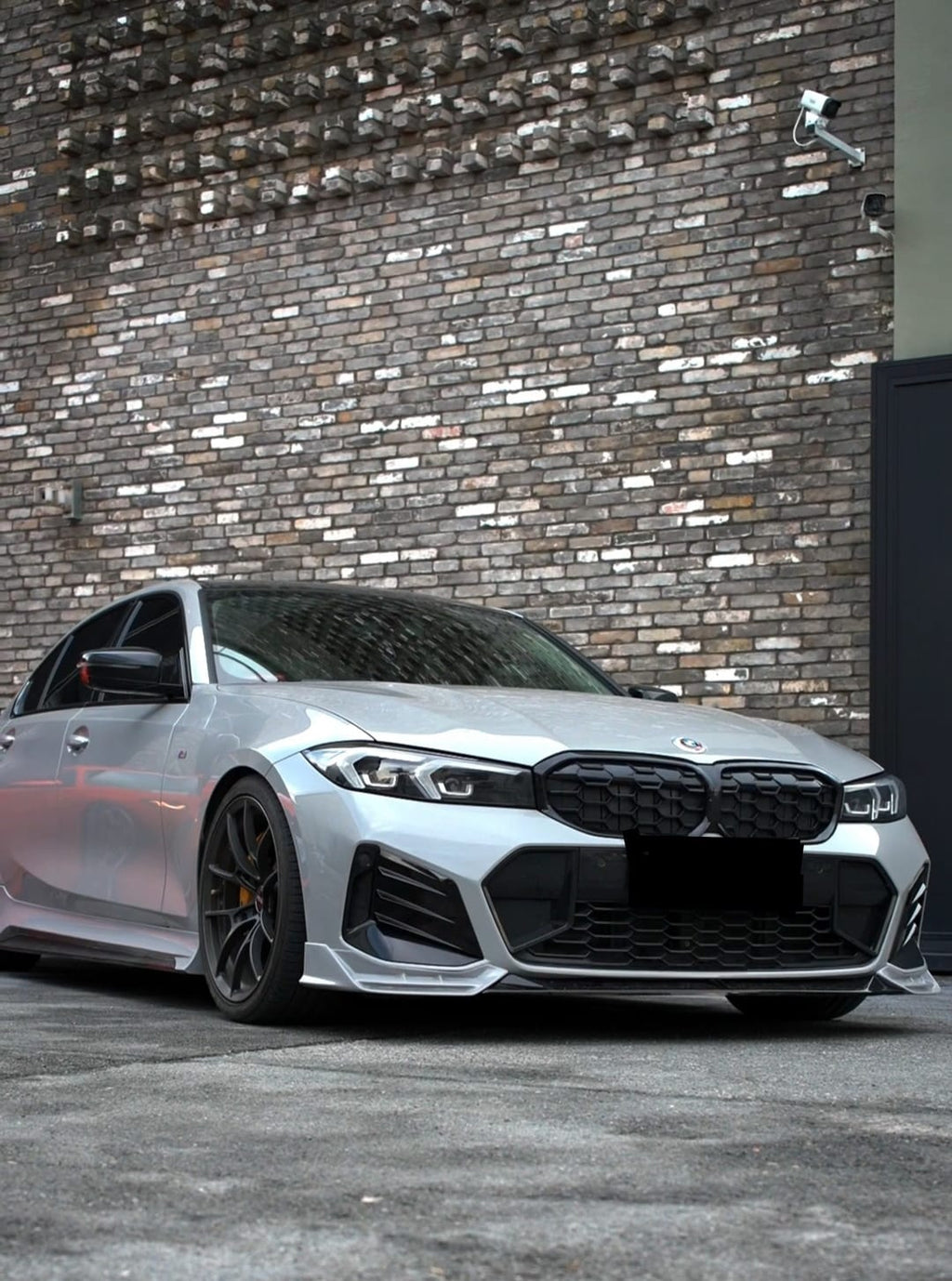 AERO CARBON - BMW 3 SERIES G20 LCI 2023+ GLOSSY BLACK FRONT LIP AK STYLE