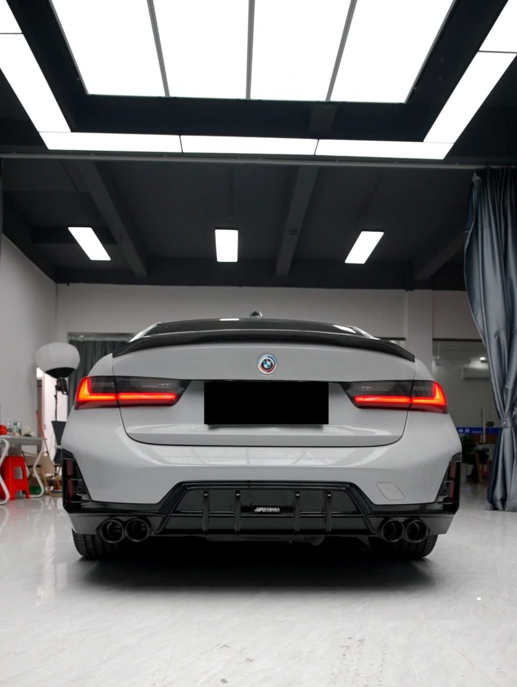 AERO CARBON - BMW 3 SERIES G20 LCI 2023+ GLOSSY BLACK REAR DIFFUSER AK STYLE