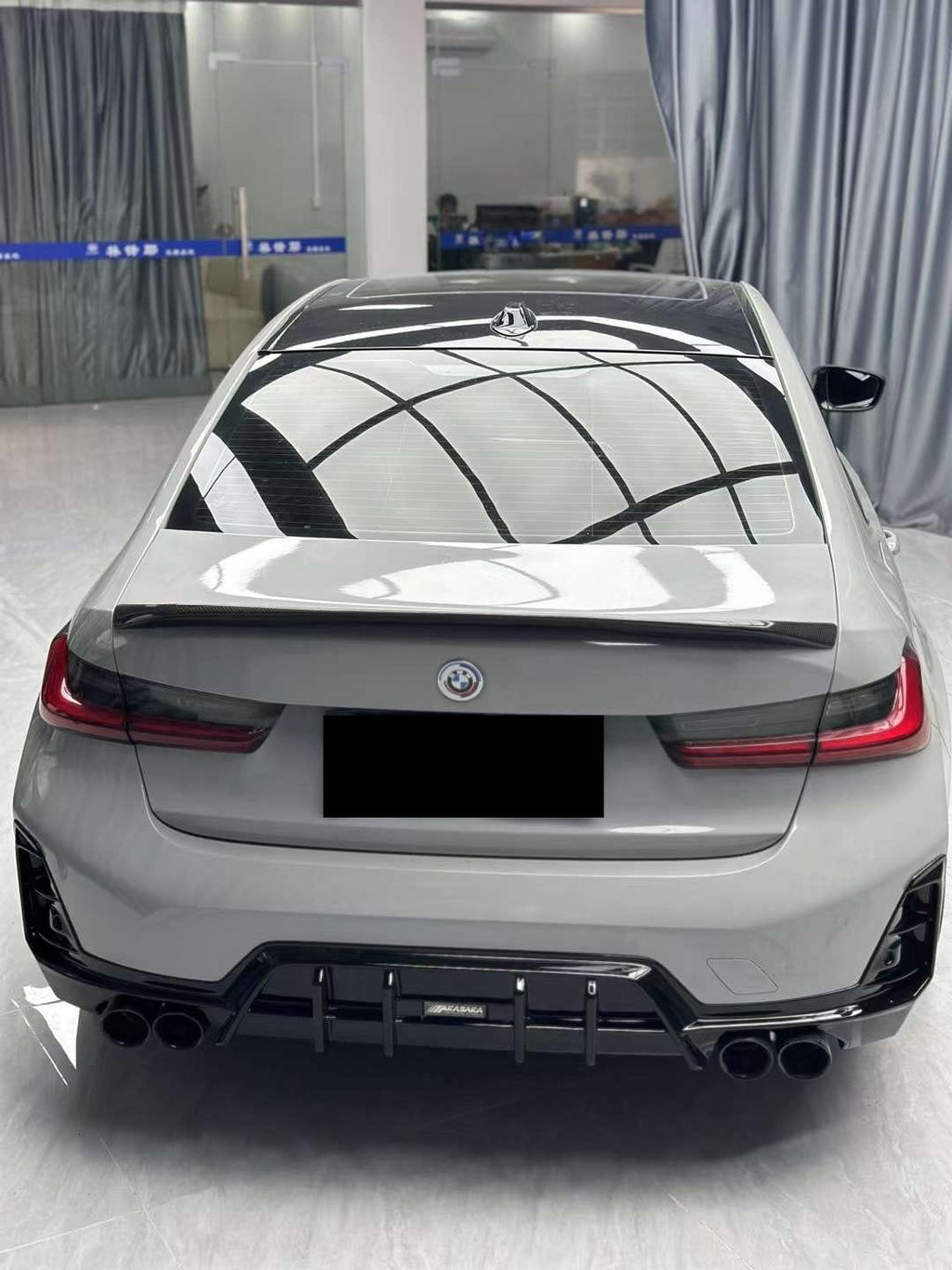 AERO CARBON - BMW 3 SERIES G20 LCI 2023+ GLOSSY BLACK REAR DIFFUSER AK STYLE