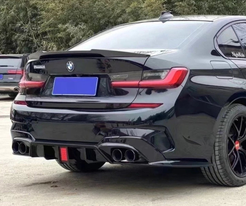 AERO CARBON - BMW 3 SERIES G20 (PRE-LCI) GLOSS BLACK LED LIGHT REAR DIFFUSER