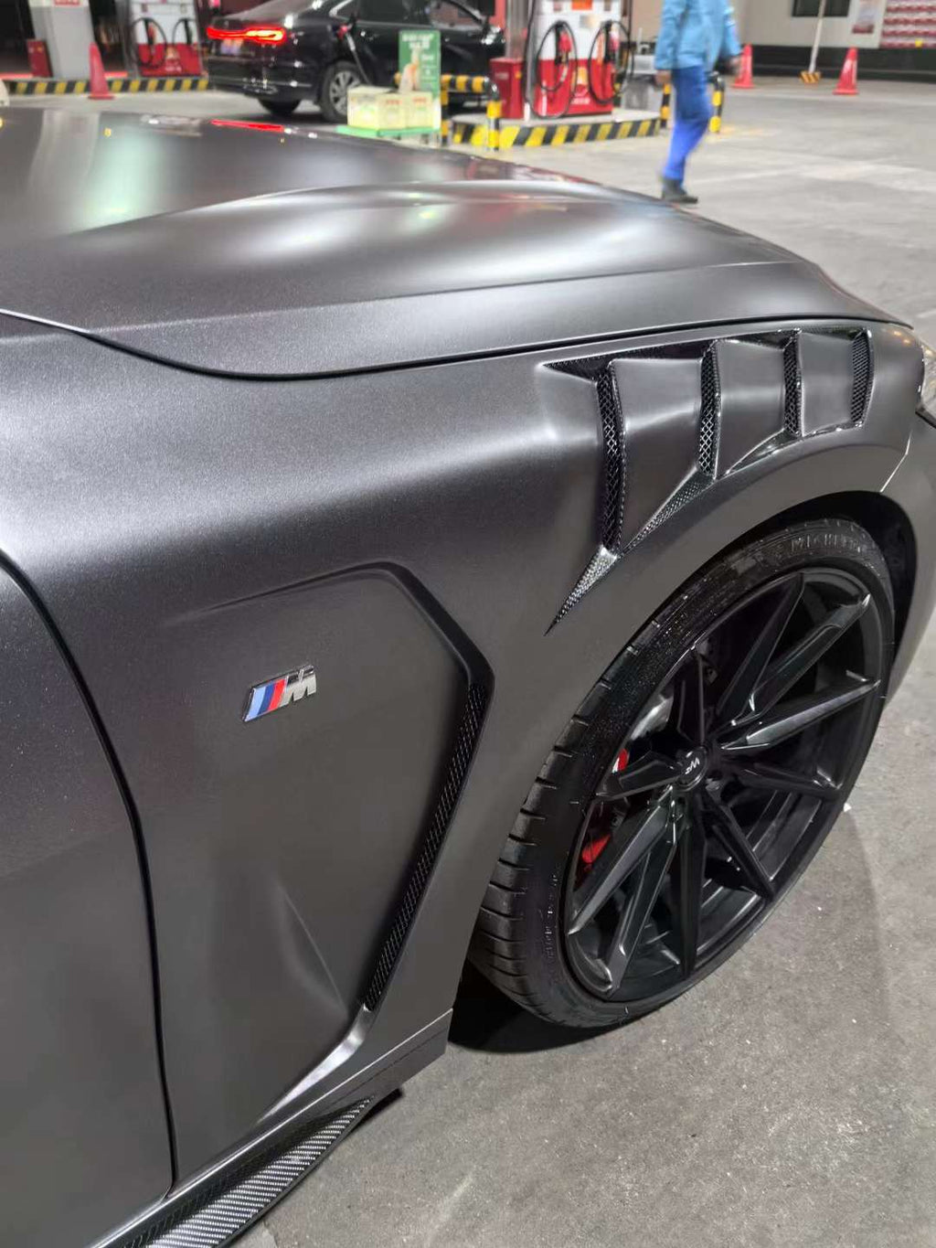 AERO CARBON - BMW 4 SERIES G22 CARBON FIBRE FRONT FENDER / SIDE WINGS