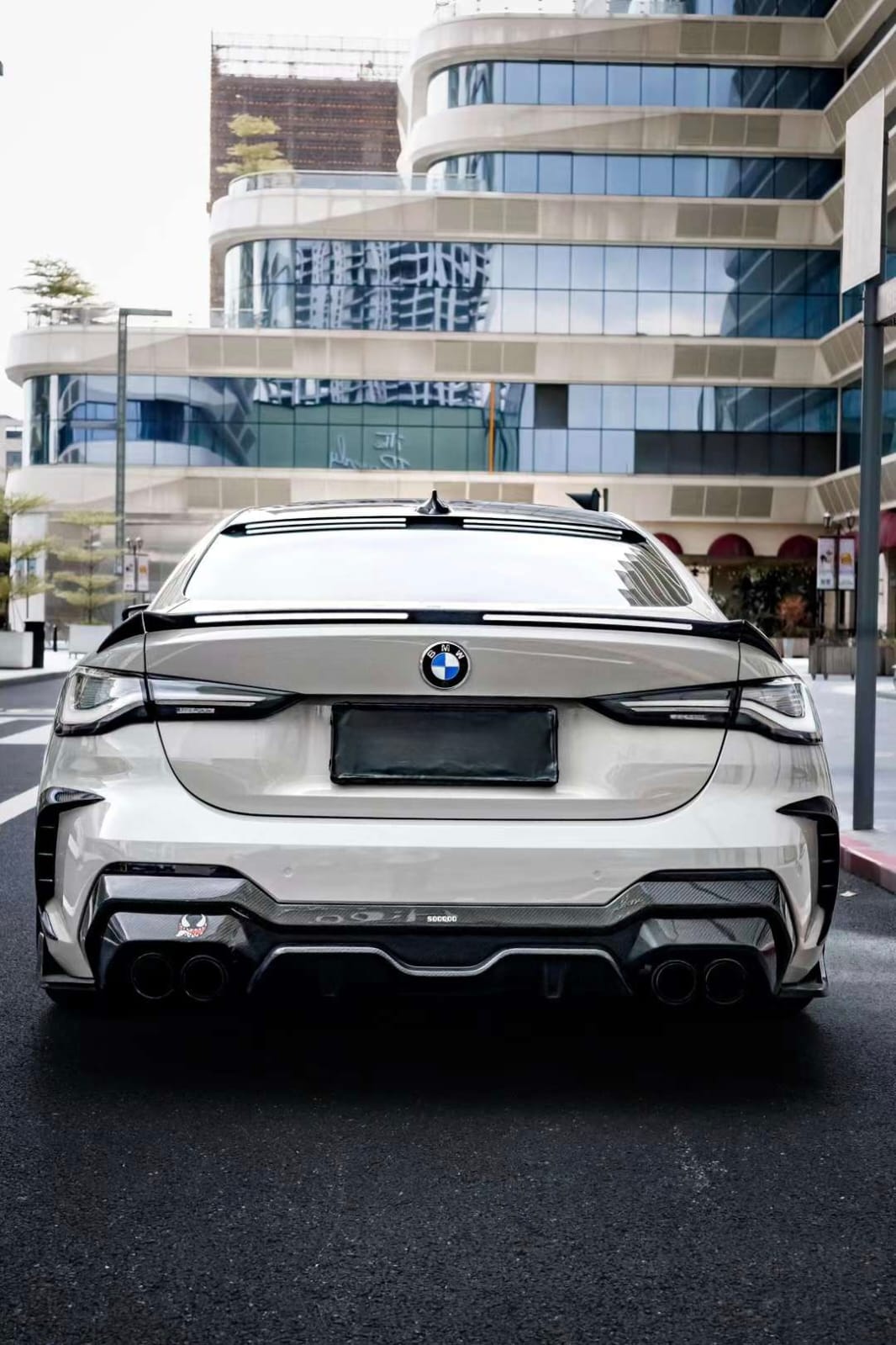 AERO CARBON - BMW 4 SERIES G22 DRY CARBON FIBRE REAR SPOILER