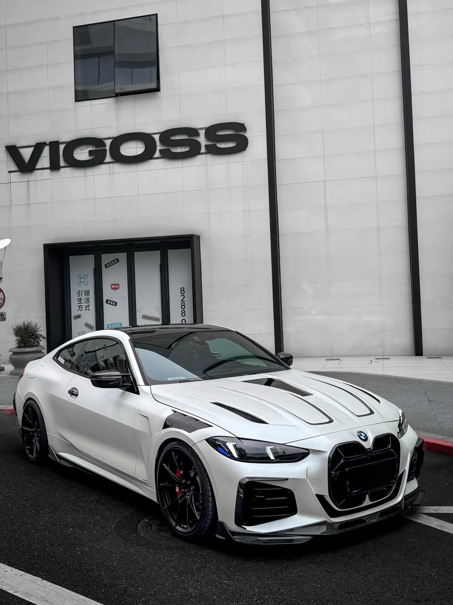 AERO CARBON - BMW 4 SERIES G22 / G26 LCI STYLE HEADLIGHTS