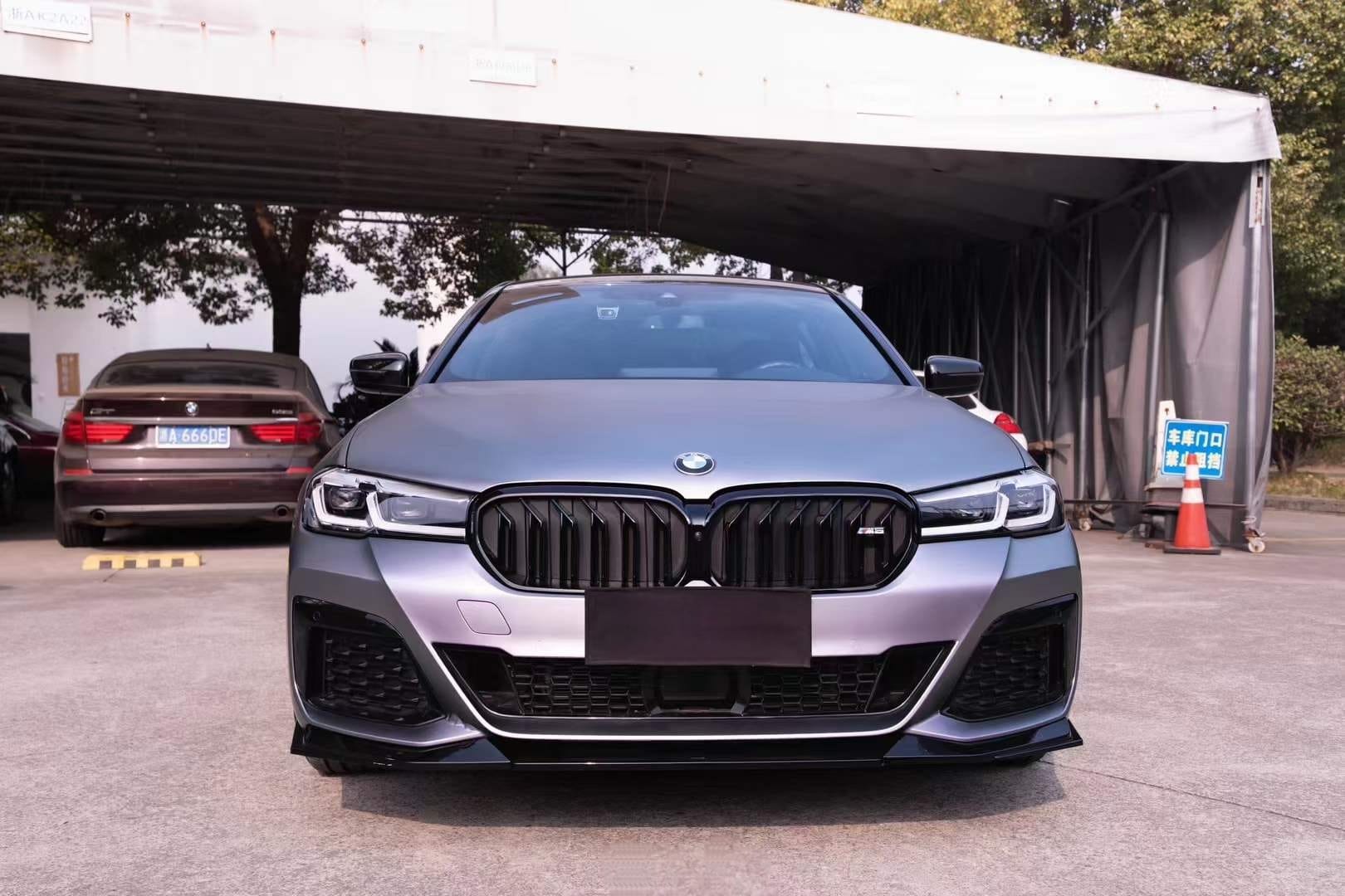 AERO CARBON - BMW 5 SERIES G30 LCI ABS GLOSS BLACK FRONT LIP