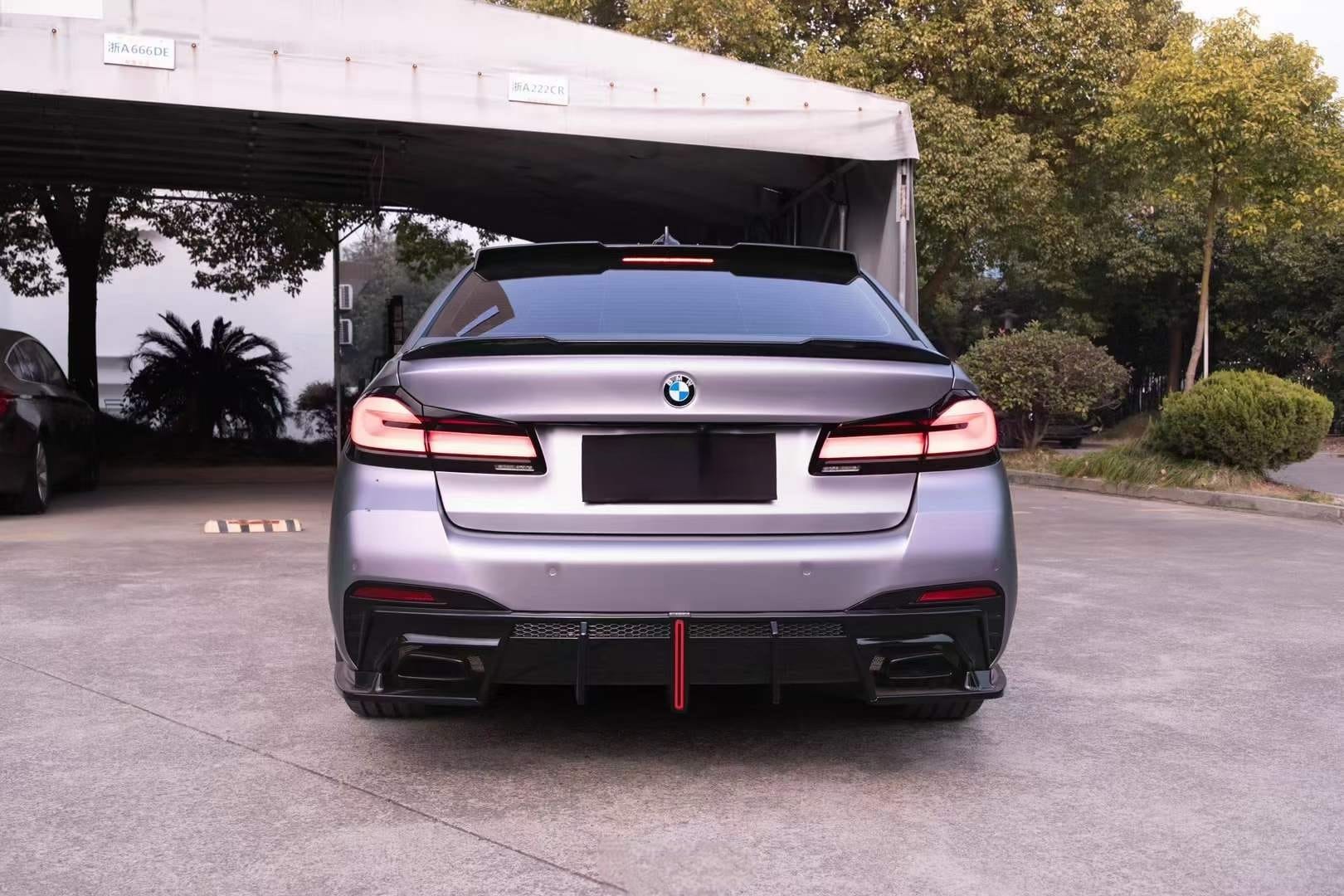 VTEN - BMW 5 SERIES G30 LCI GLOSSY BLACK SLIM LED DIFFUSER