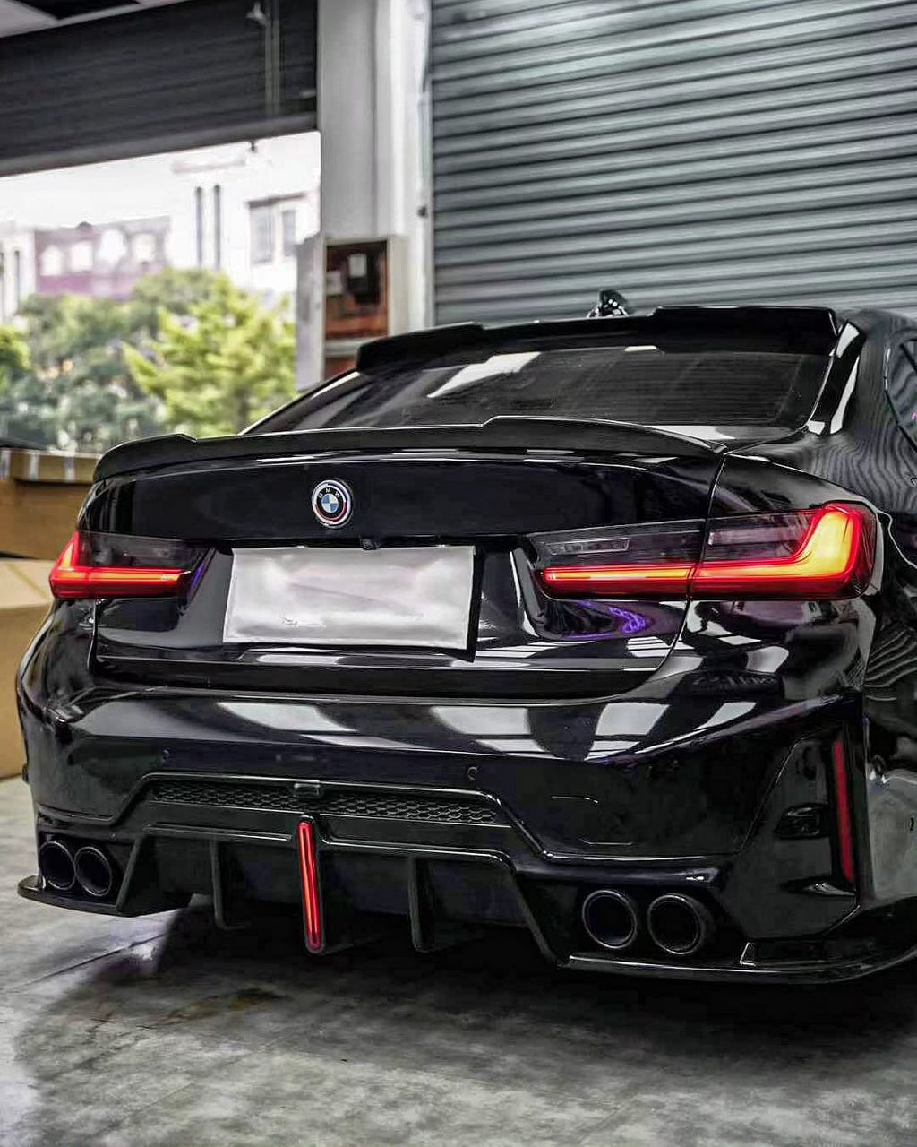 VTEN - BMW 3 SERIES G20 LCI GLOSSY BLACK SLIM LED DIFFUSER