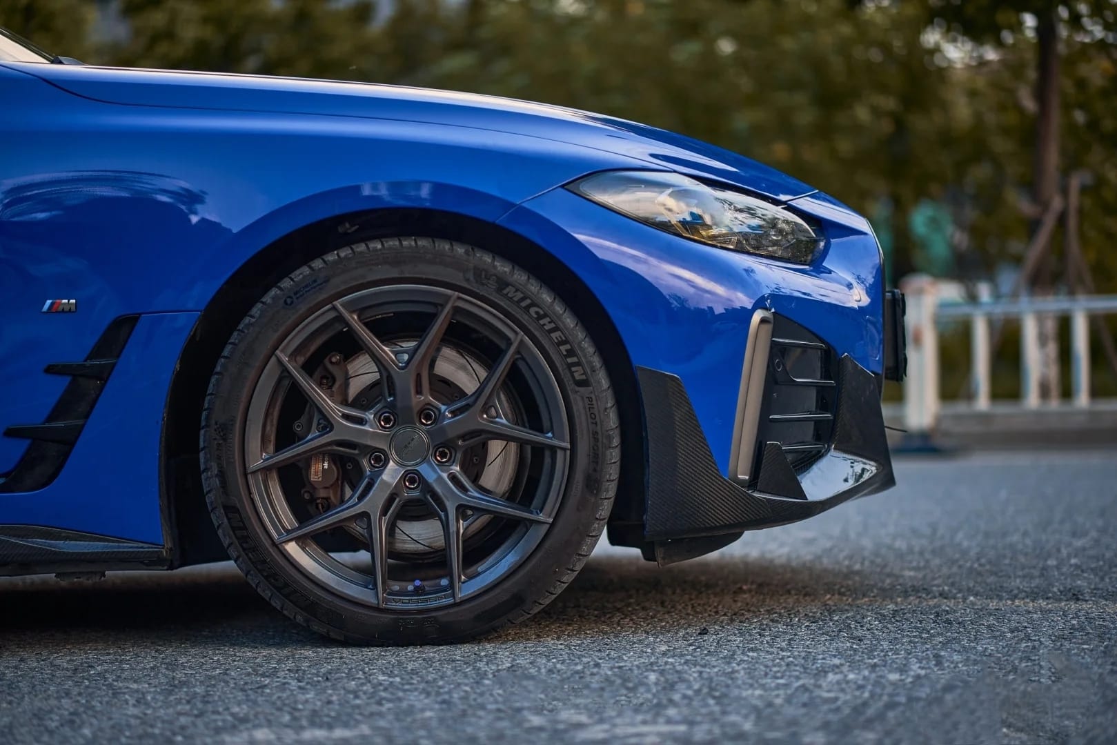 AERO CARBON - BMW i4 G26 CARBON FIBRE FRONT LIP SPLITTER