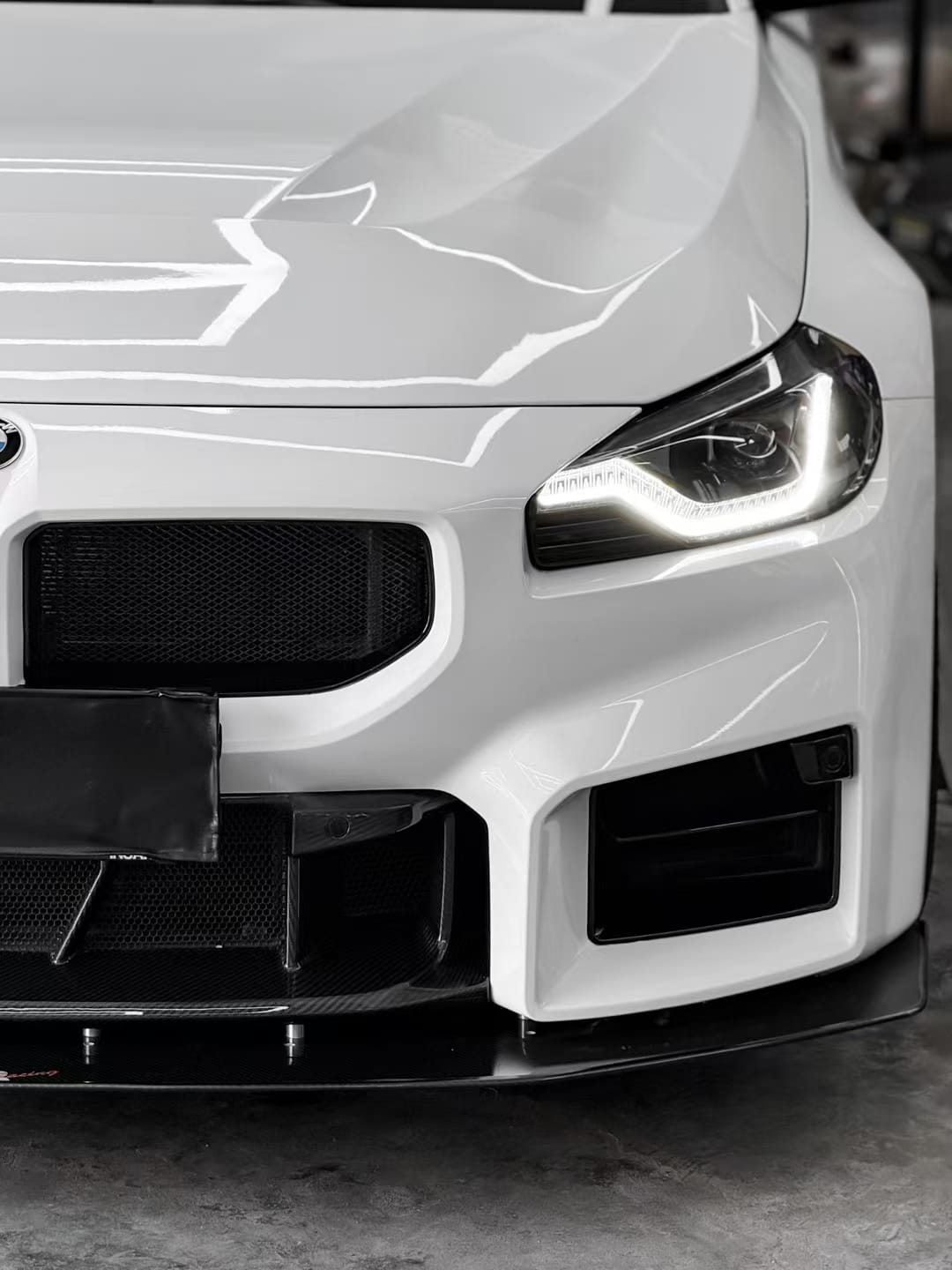AERO CARBON - BMW M2 G87 ABS GLOSS BLACK MESH GRILLE