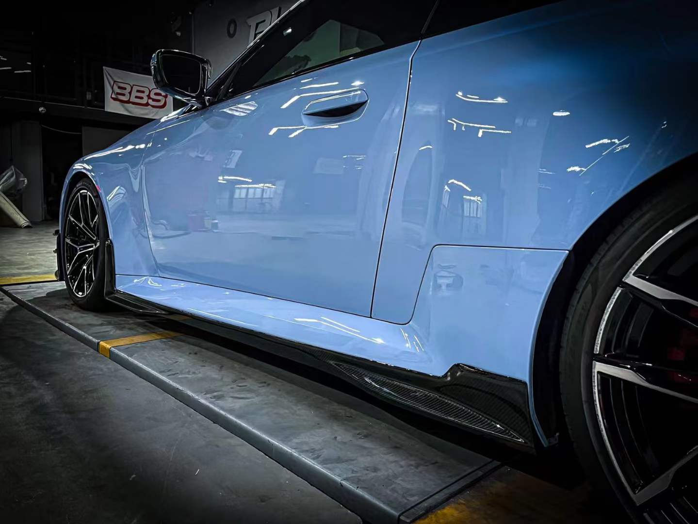 TAKD - BMW M2 G87 DRY CARBON FIBRE SIDE SKIRTS