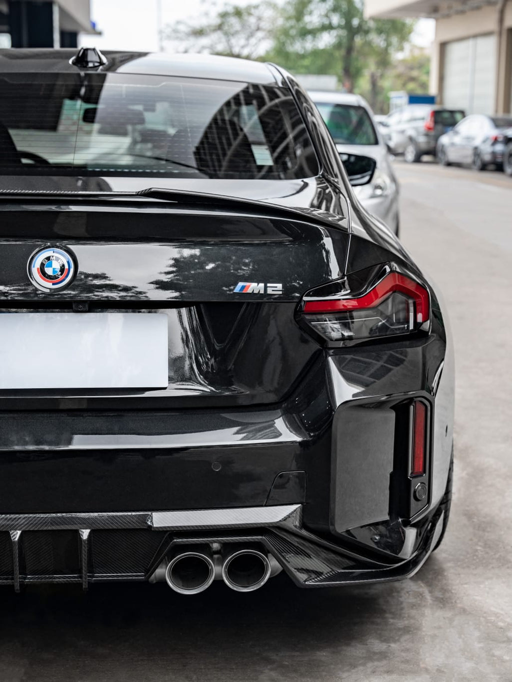 IVANSON - BMW M2 G87 DRY CARBON FIBER REAR DIFFUSER