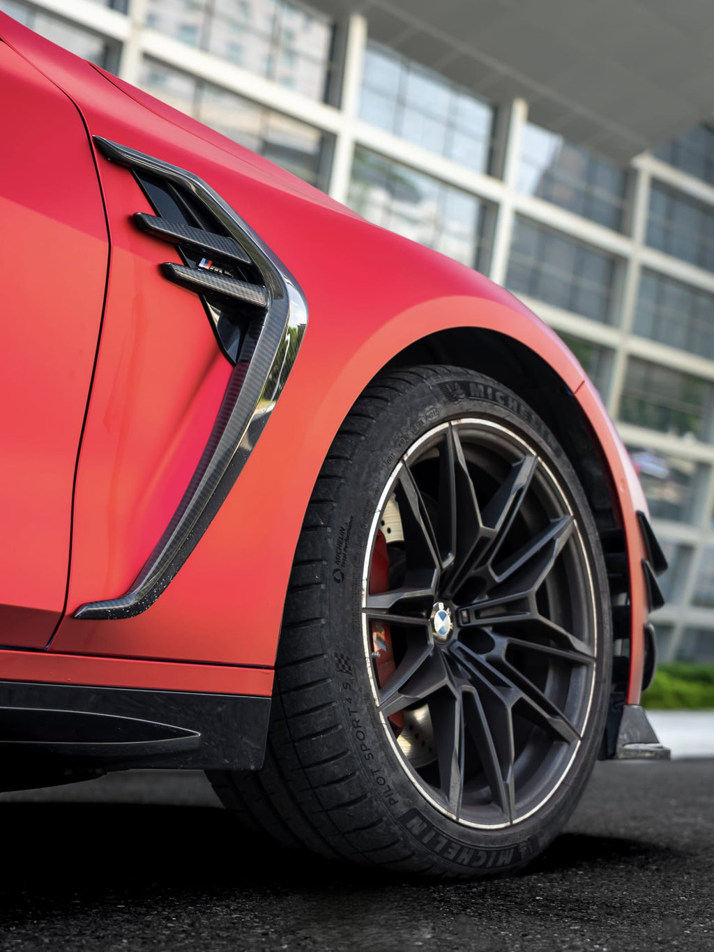AERO CARBON - BMW M3 G80 / M4 G82 DRY CARBON FIBRE SIDE FENDER VENT COVERS