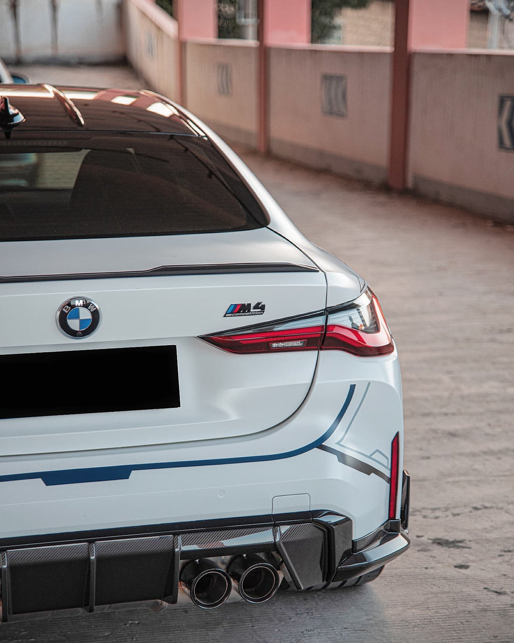 AERO CARBON - BMW M4 G82 / BMW 4 SERIES G22 CARBON REAR SPOILER RA STYLE