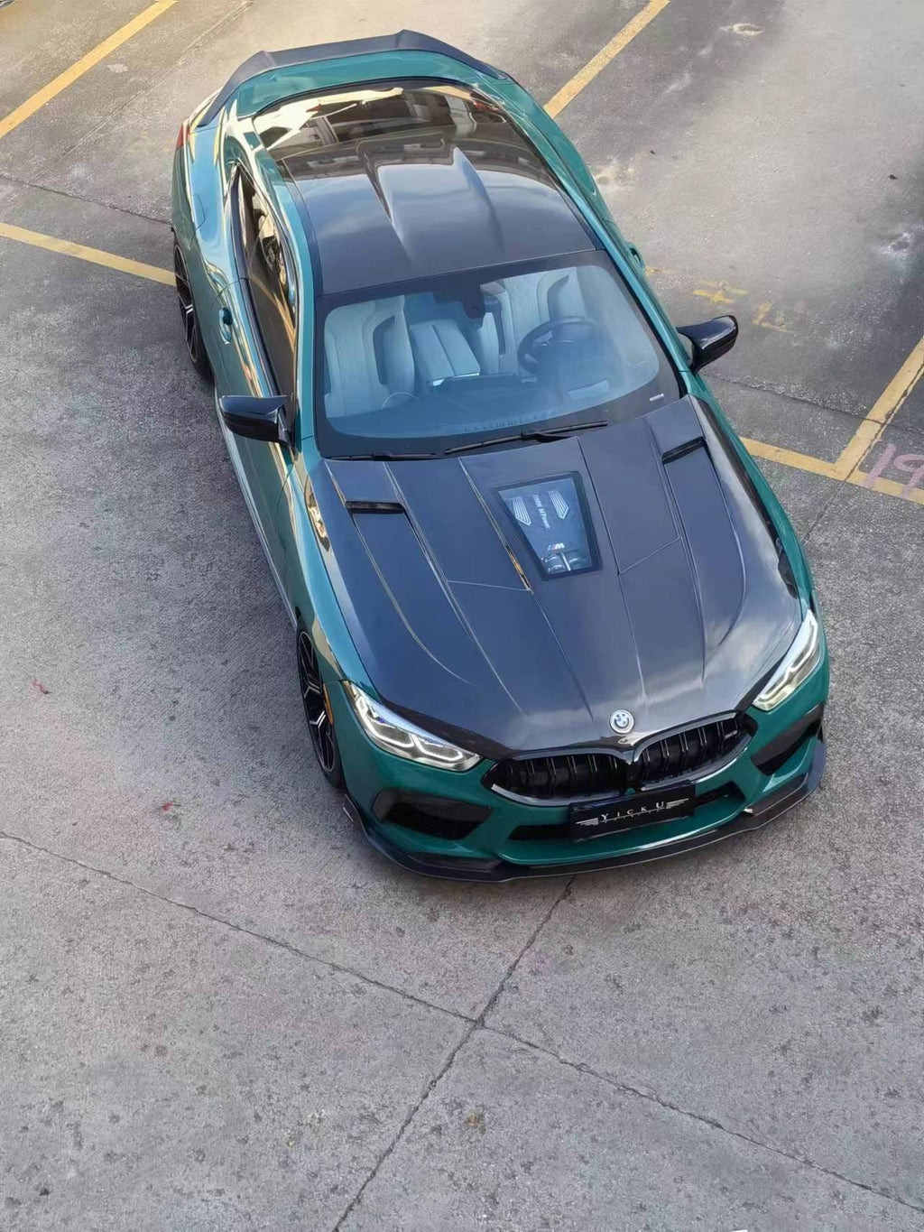 AERO CARBON - BMW M8 COUPE F92 CARBON FIBRE BONNET HOOD WITH TRANSPARENT GLASS