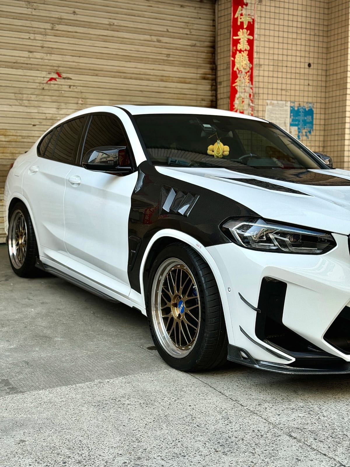 AERO CARBON - BMW X3M F97 / X4M F98 DRY CARBON FIBRE SIDE FENDERS / WINGS