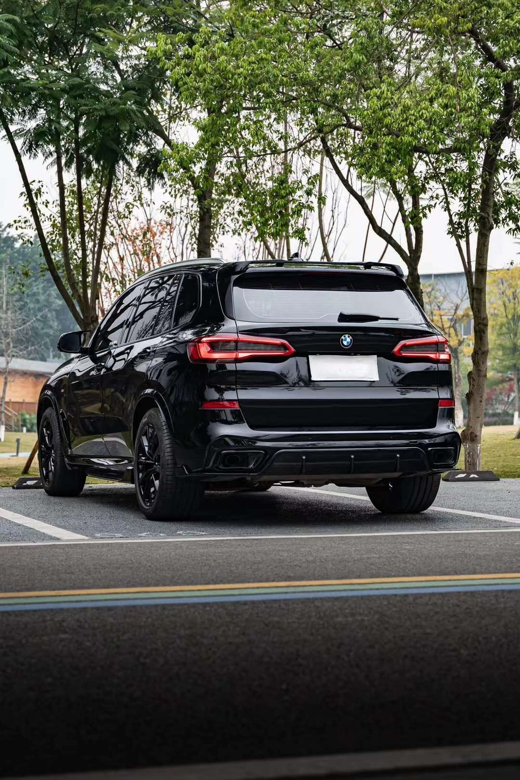 AERO CARBON - BMW X5 G05 ABS PLASTIC BODY KIT GLOSS BLACK