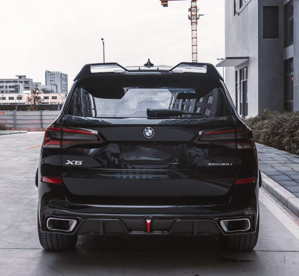 TAKD - BMW X5 G05 DRY CARBON FIBRE REAR DIFFUSER