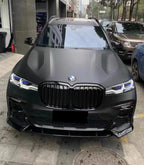 AERO CARBON - BMW X7 G07 GLOSSY BLACK FRONT LIP MP STYLE