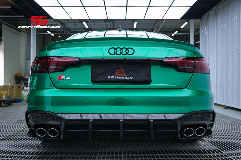 AE DESIGN - AUDI A4 / S4 B9.5 CARBON FIBRE LED REAR DIFFUSER