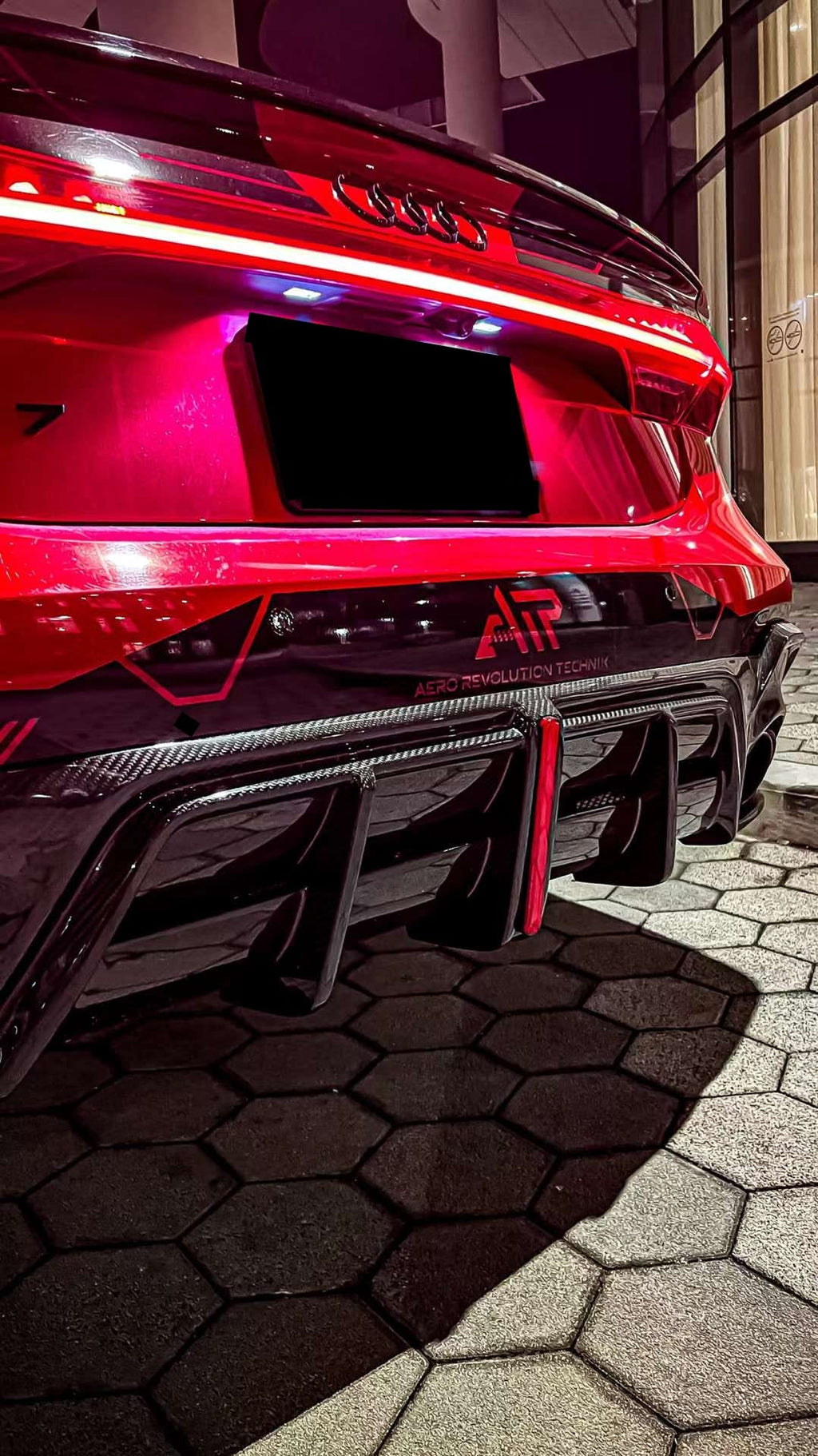 AE DESIGN - AUDI RS6 / RS7 C8 DRY CARBON FIBRE LED REAR DIFFUSER