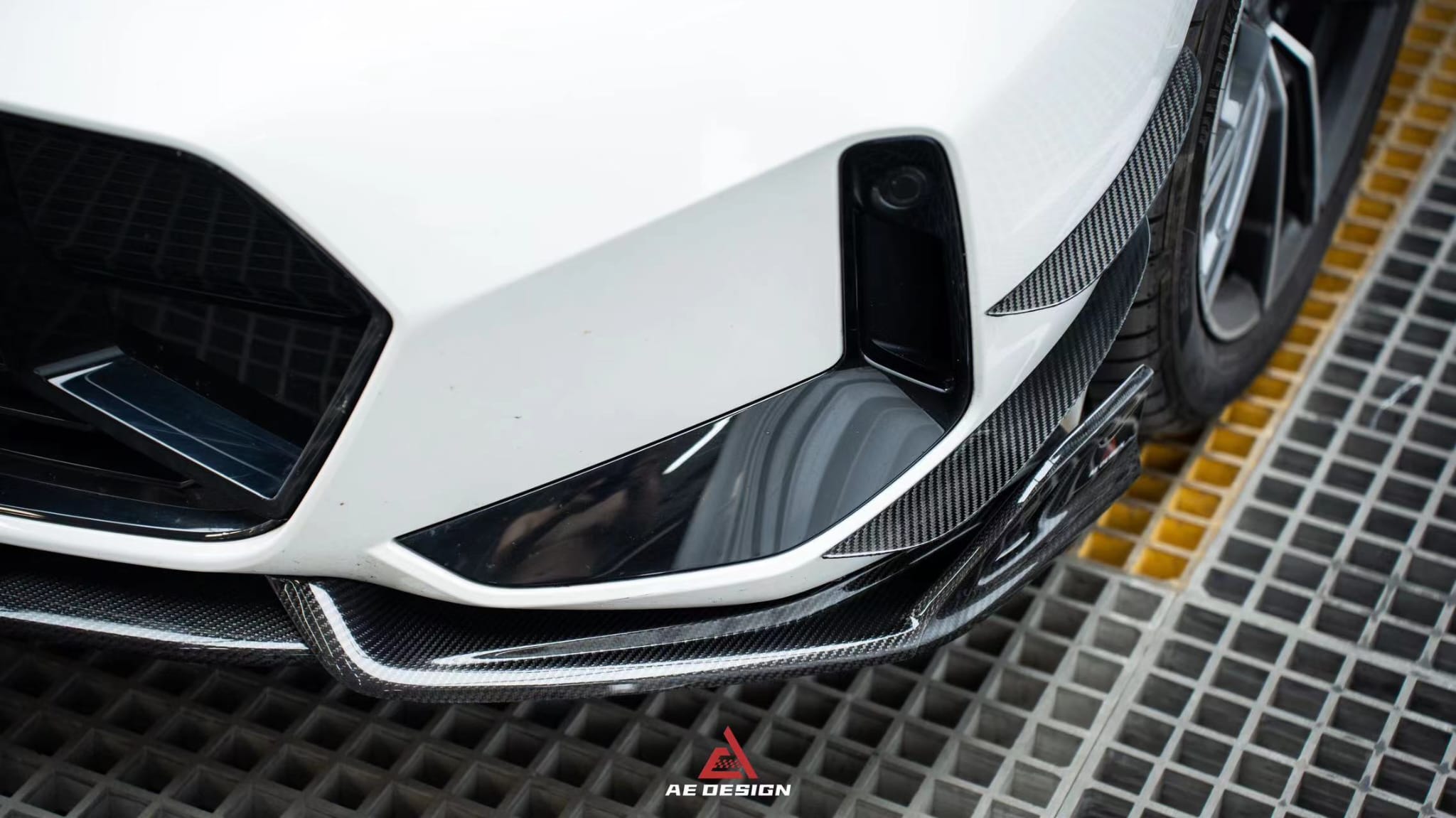 AE DESIGN - BMW G20 LCI 3 SERIES CARBON FIBRE FRONT LIP SPLITTER