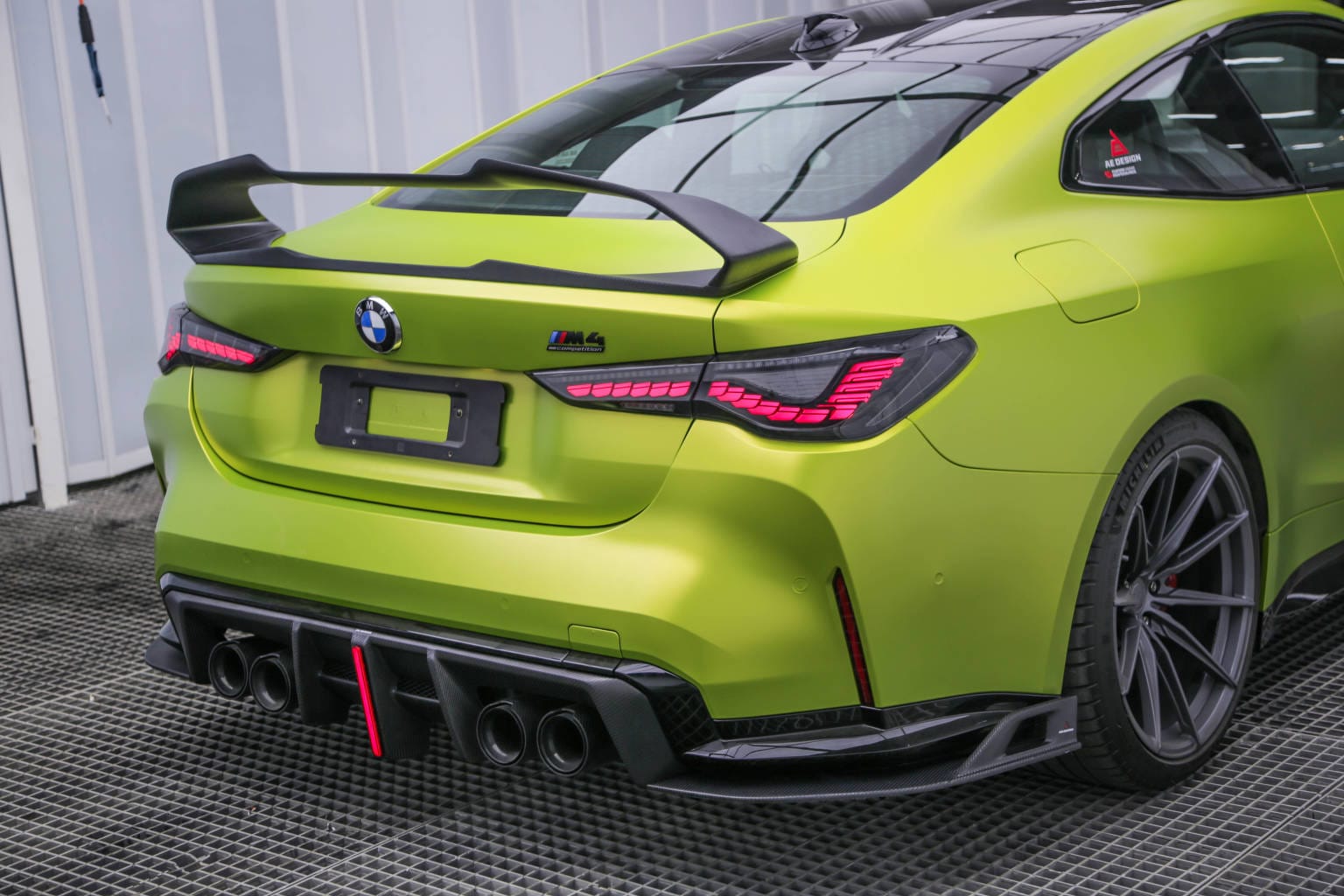 AE DESIGN - BMW M3 G80 / M4 G82 CARBON FIBRE LED REAR DIFFUSER