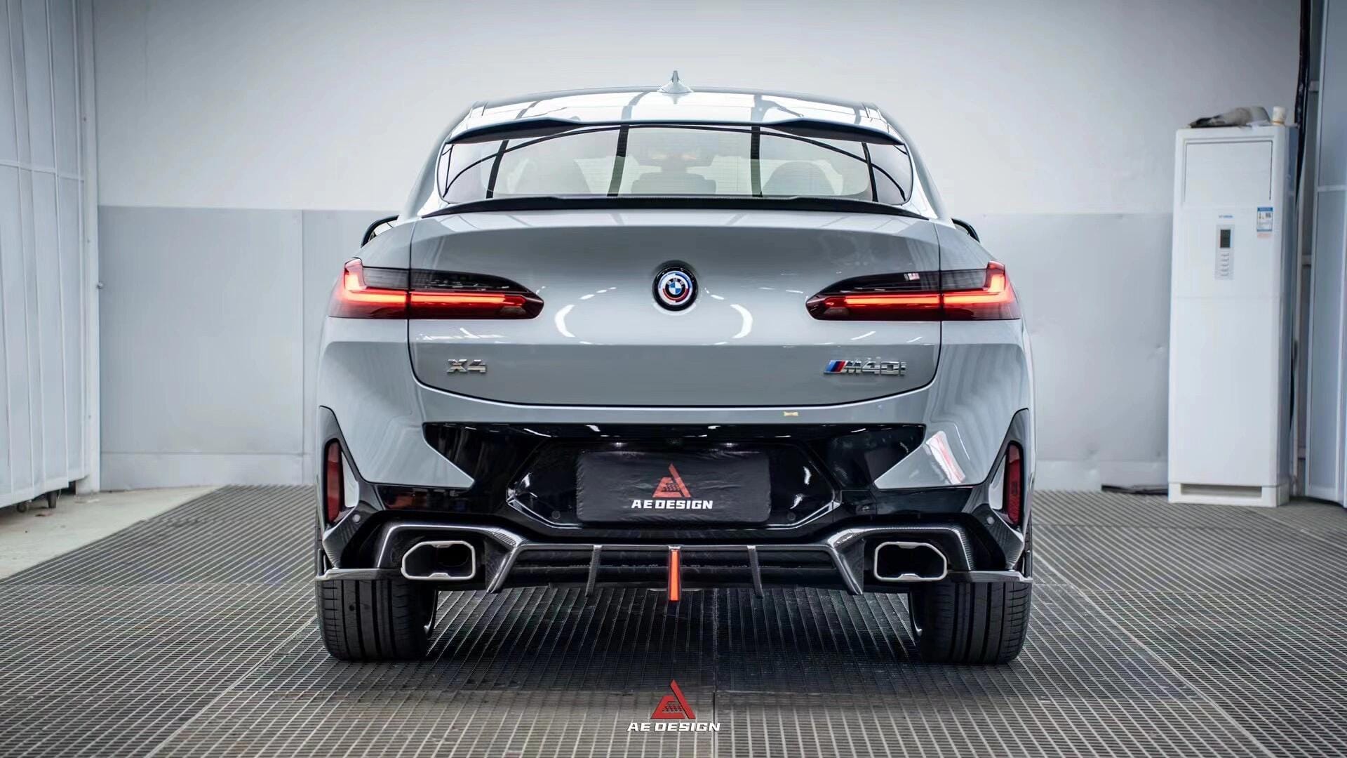 AE DESIGN - BMW X4 G02 LCI DRY CARBON FIBRE REAR DIFFUSER