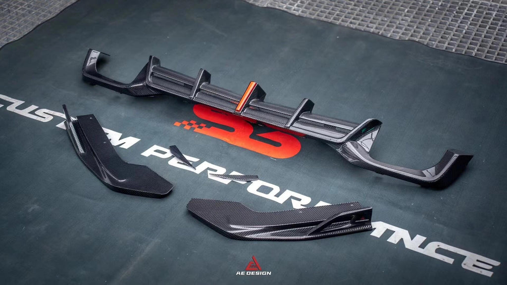 AE DESIGN - BMW X4 G02 LCI DRY CARBON FIBRE REAR DIFFUSER