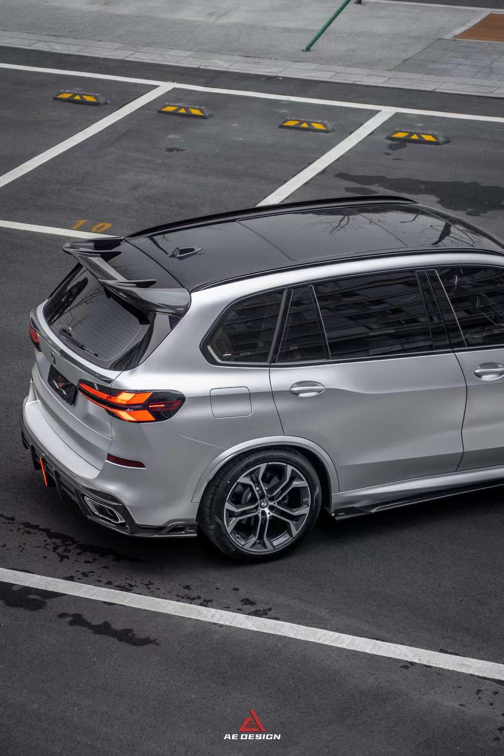 AE DESIGN - BMW X5 G05 LCI CARBON FIBRE REAR DIFFUSER