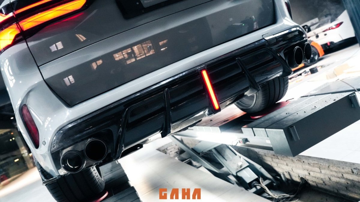 AE DESIGN - BMW X5M/C X6M/C F95 F96 DRY CARBON FIBRE REAR DIFFUSER V2