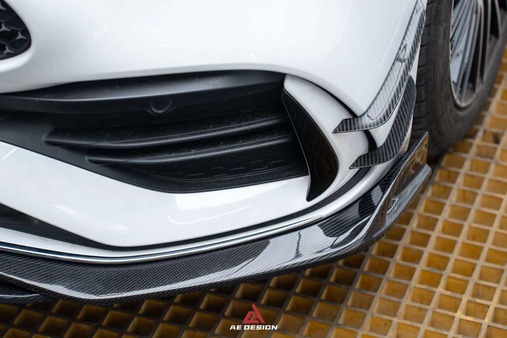 AE DESIGN - MERCEDES BENZ C CLASS W206 4DR FRONT LIP