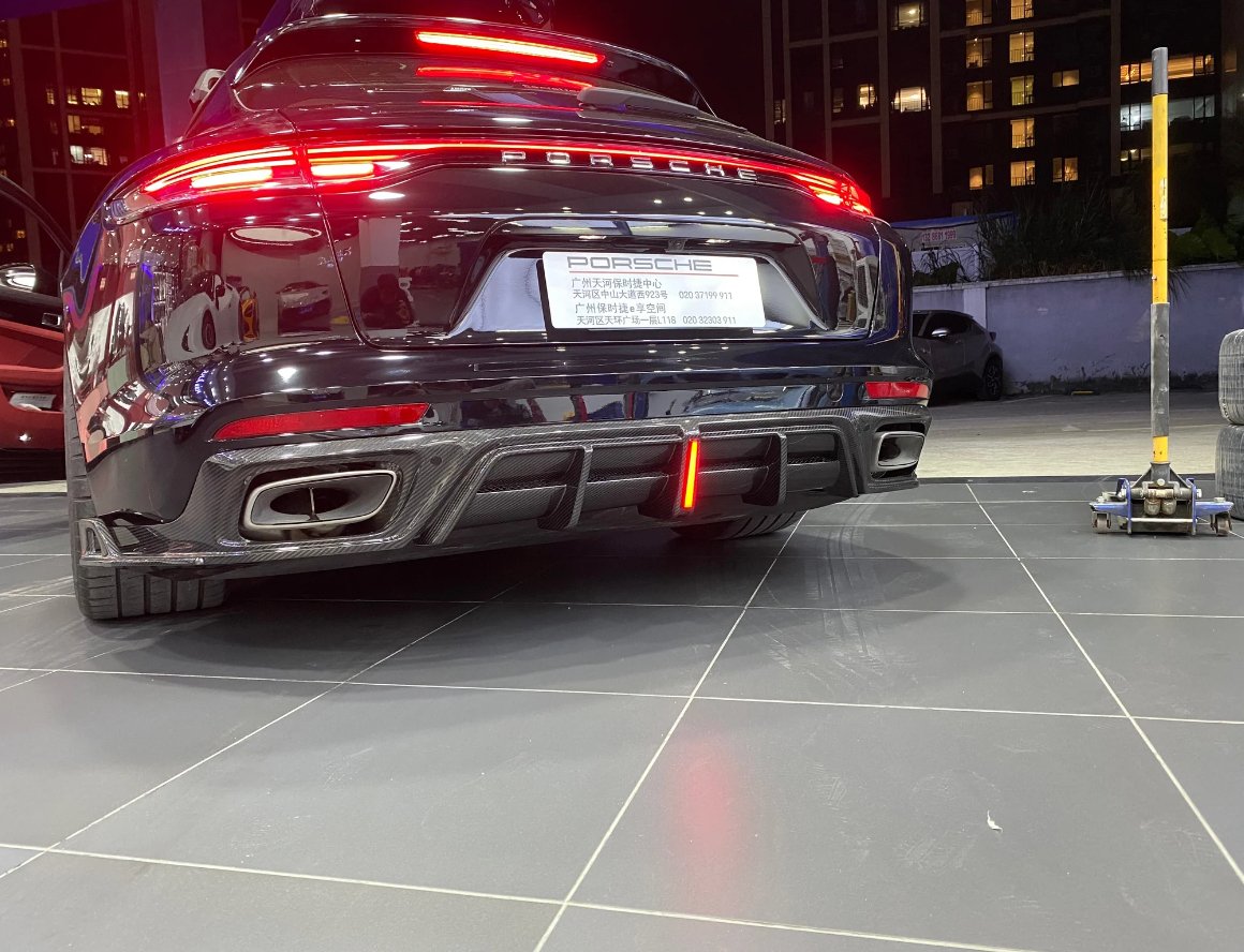 AE DESIGN - PORSCHE PANAMERA 971.1 971.2 DRY CARBON FIBRE REAR DIFFUSER