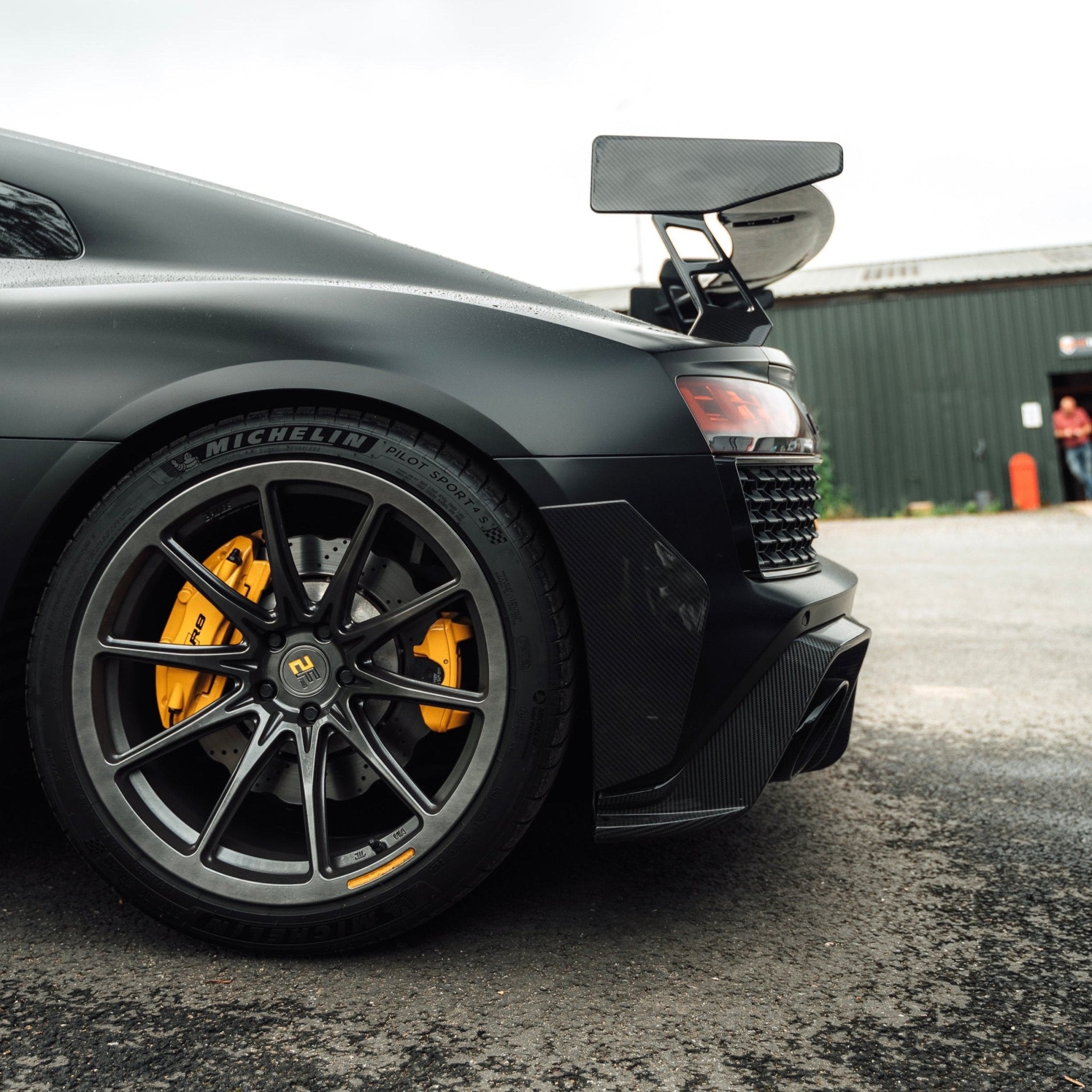 Audi R8 4S Facelift LCI Pre-Preg Carbon Fibre Rear Bumper Canards by TRE (2021-2024)