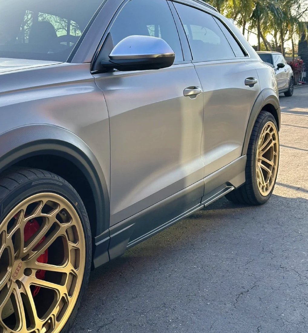 AULENA - AUDI RSQ8 DRY CARBON FIBRE WHEEL ARCHES