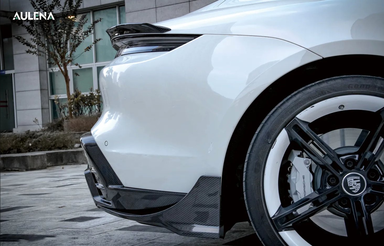 AULENA - PORSCHE TAYCAN DRY CARBON REAR DIFFUSER