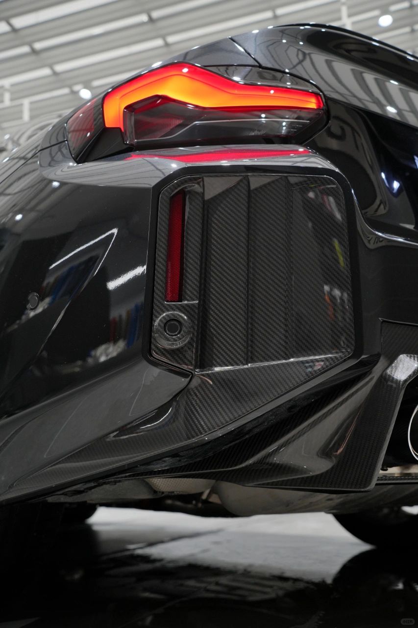 BCTXE - BMW M2 G87 DRY CARBON FIBRE REAR BUMPER TRIM