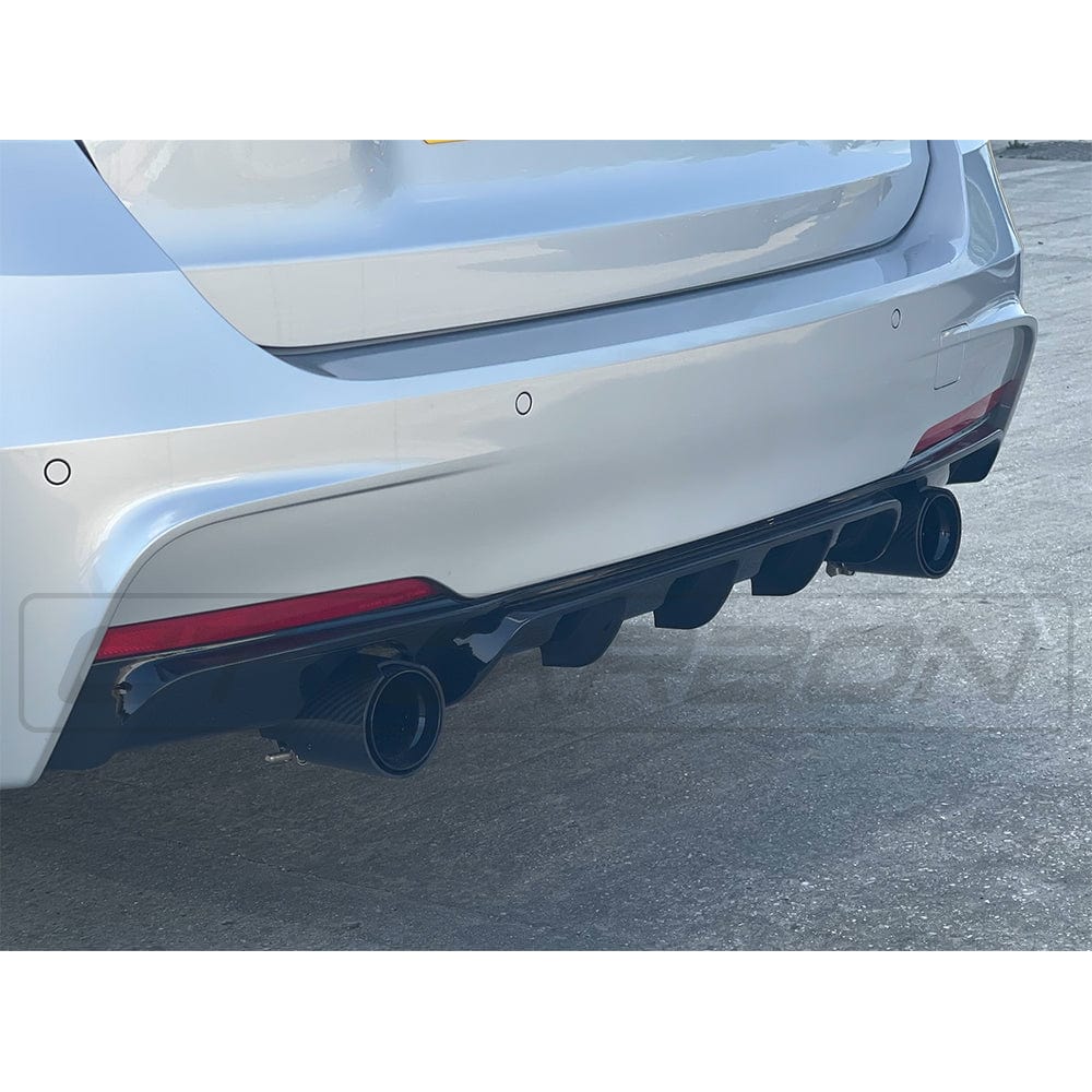 BMW 3 SERIES F30 GLOSS BLACK FULL KIT (DUAL EXHAUST) - V1