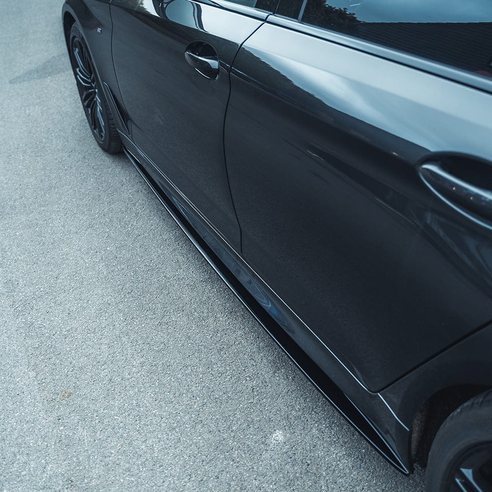 BMW 5 SERIES G30/31 GLOSS BLACK SIDE SKIRTS - MP STYLE - BLAK BY CT CARBON