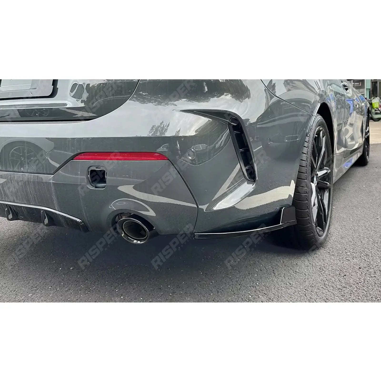 BMW 4 SERIES G22 G23 M SPORT 2020+ REAR BUMPER CORNER SPLITTERS IN GLOSS BLACK