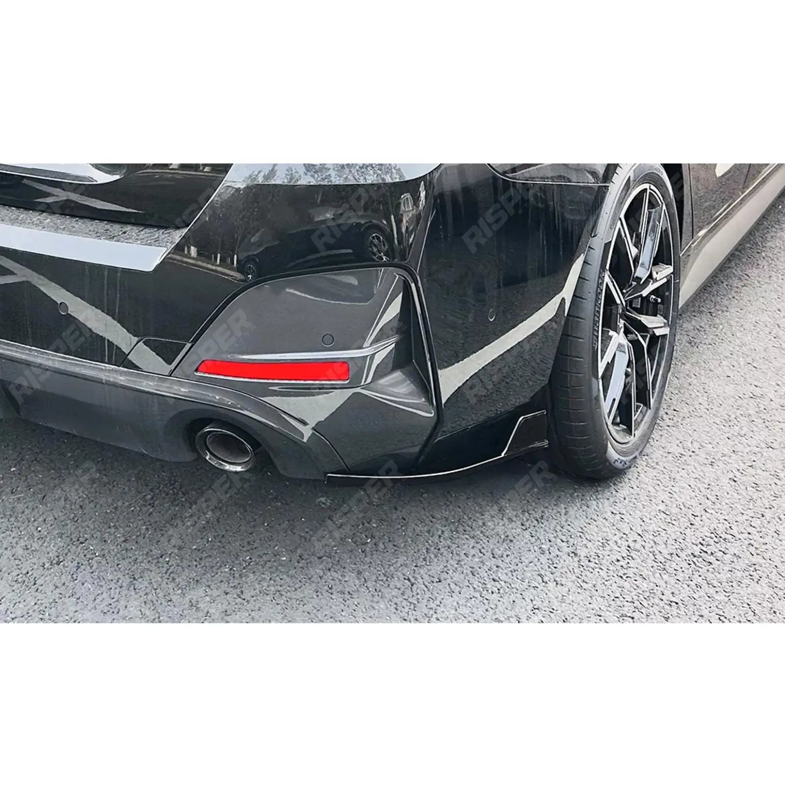 BMW 4 SERIES GRAND COUPE G26 2020+ REAR BUMPER CORNER SPLITTERS IN GLOSS BLACK