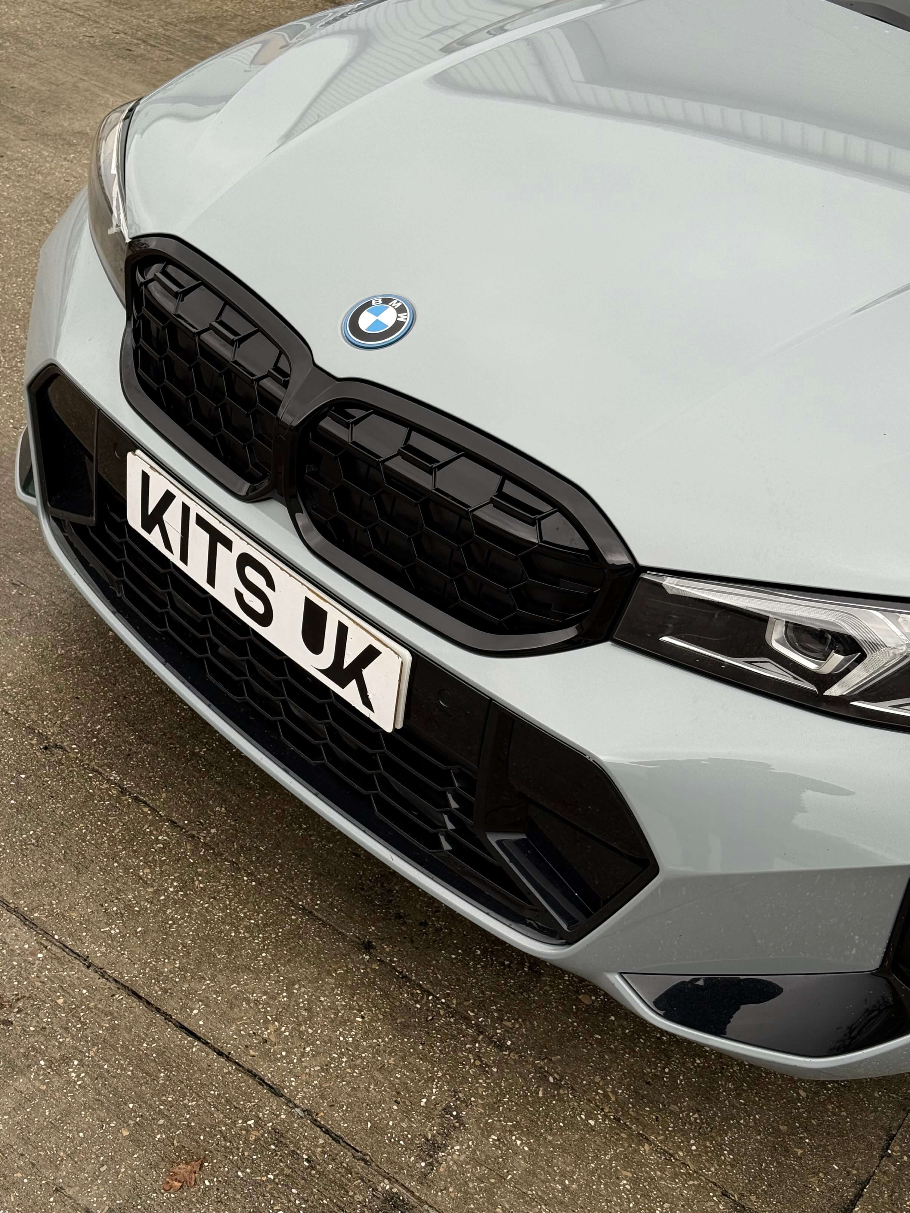 BMW G20 LCI gloss black grille