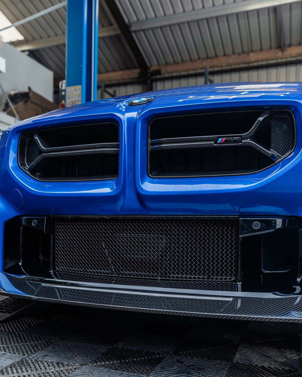 BMW M2 G87 Gloss Black Painted Front Grille M2 Emblem (2023+)
