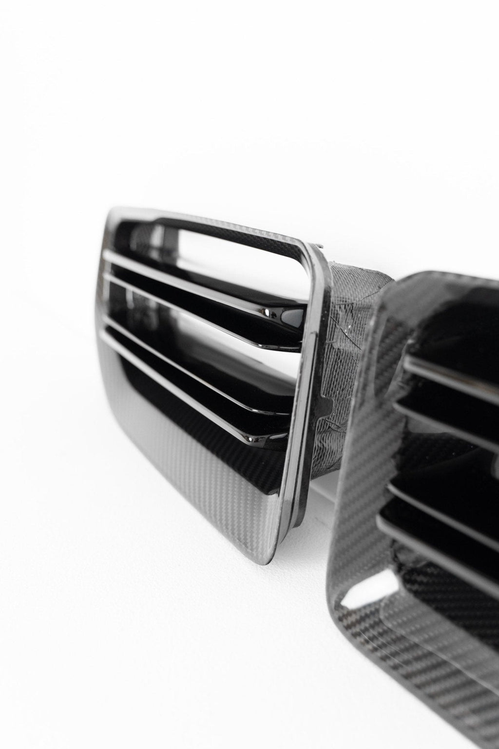 BMW M2 G87 Pre-Preg Carbon Fibre TR87 Front Grilles by TRE (2023+)
