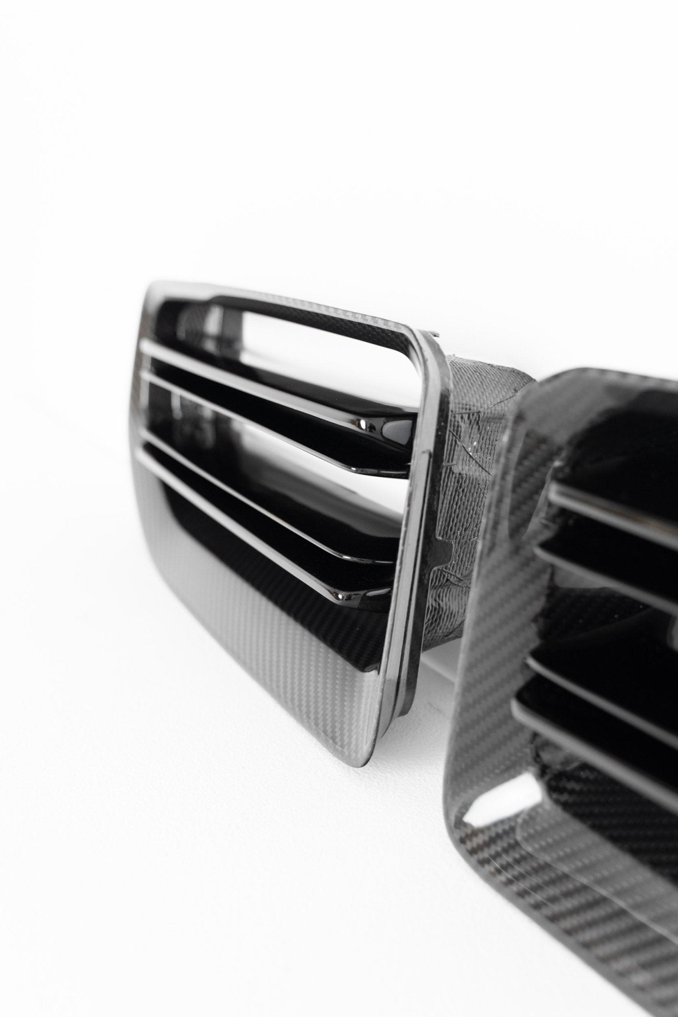 BMW M2 G87 Pre-Preg Carbon Fibre TR87 Front Grilles by TRE (2023+)